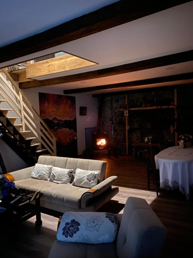 Iuri Udesiani'S Guesthouse ميستيا المظهر الخارجي الصورة