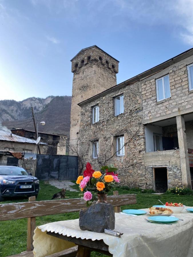 Iuri Udesiani'S Guesthouse ميستيا المظهر الخارجي الصورة